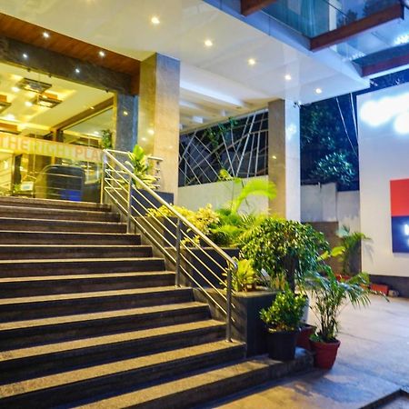Myspace Hotels Silverstar Бангалор Экстерьер фото